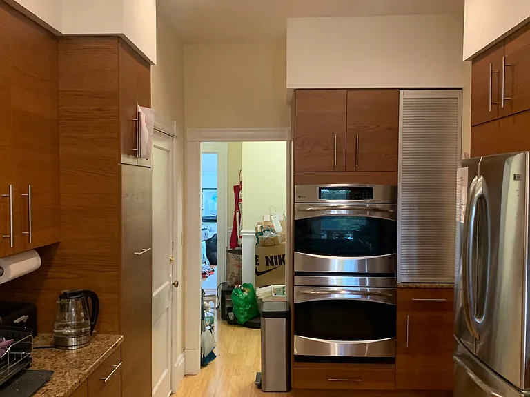 17 Gibbs St #1 — Photo 1