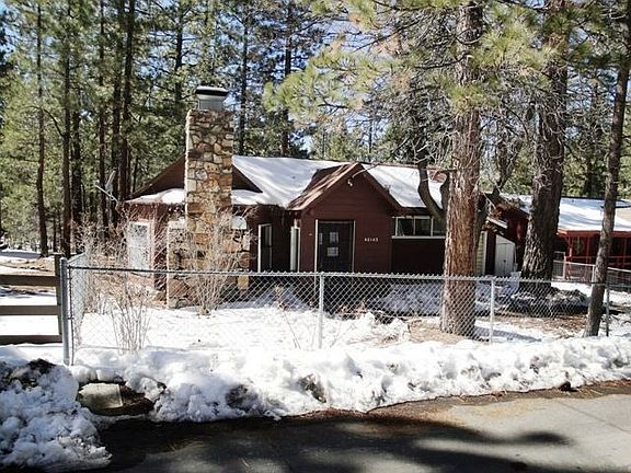 3rd image of 40143 Hillcrest Dr