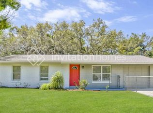 316 E Rose Ln, Lady Lake, FL 32159