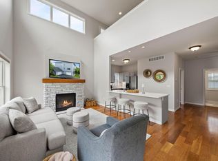 485 Mill St, Fontana, WI 53125