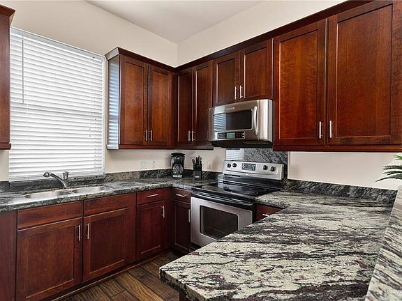 5th image of 100 Harbor St #61