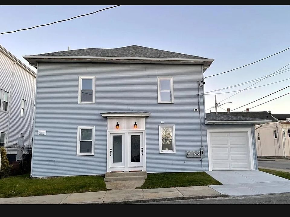 1st image of 384 3rd St Unit 2