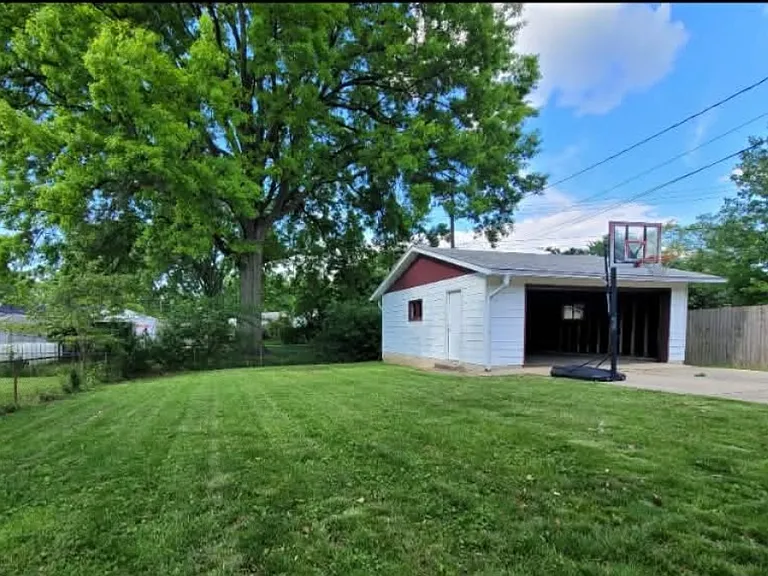 1416 Fowler Dr — Photo 7