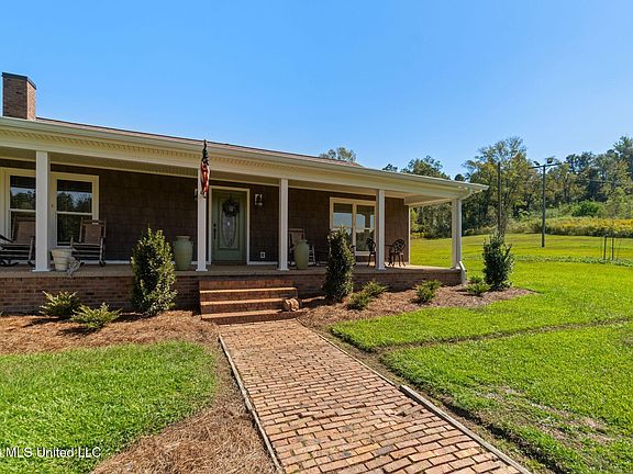 5th image of 46 Big View Rd