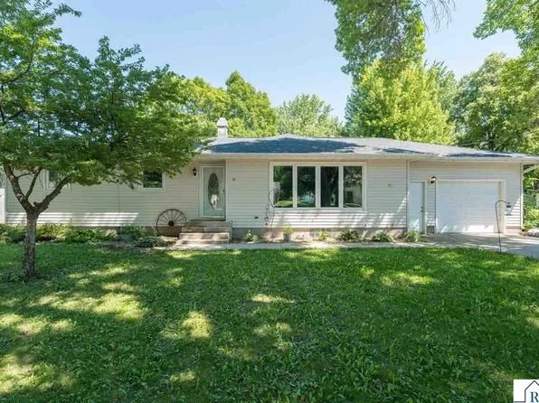 19 Higbie Ave W, Minnesota Lake, MN 56068