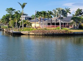 902 Kings Crown Dr, Sanibel, FL 33957