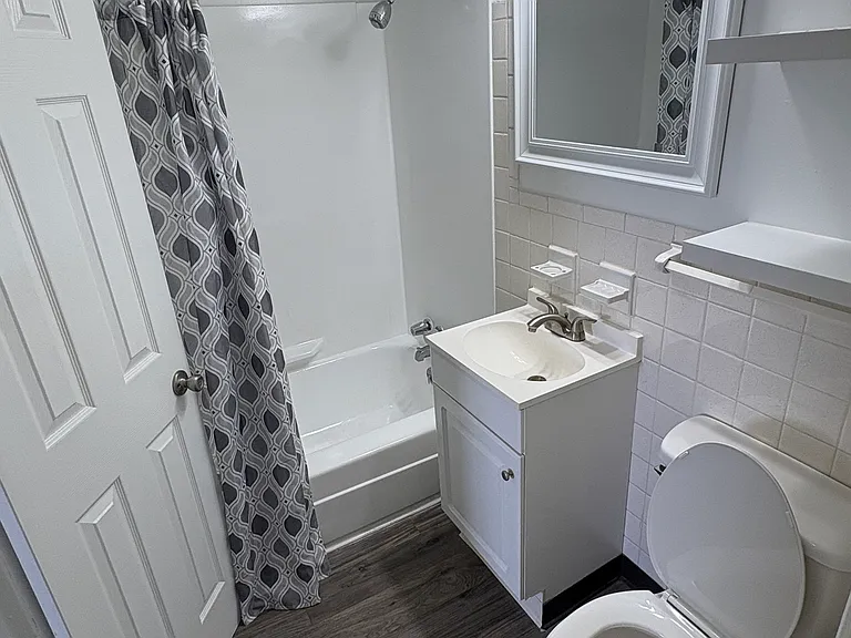 F103-1005 Hickory Hill Ln #F103 — Photo 13