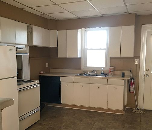 4th image of 770 Columbus Ave