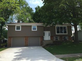 2812 Olde Worcester Dr, Saint Charles, MO 63301