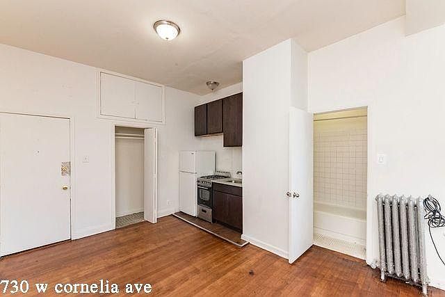 1st image of 730 W Cornelia Ave #422