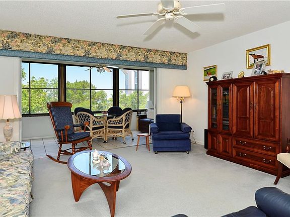 2nd image of 1255 E Peppertree Dr APT 303