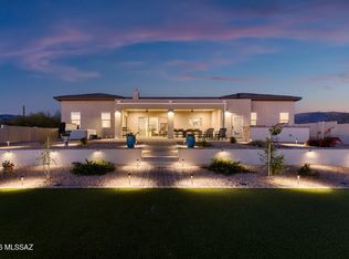 2725 N Megafauna Ct, Tucson, AZ 85749