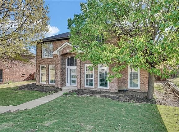 3rd image of 968 Camden Dr