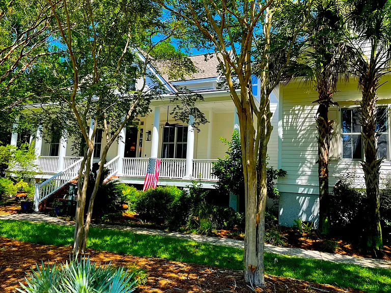 722 Bounty Square Dr #C — Photo 2