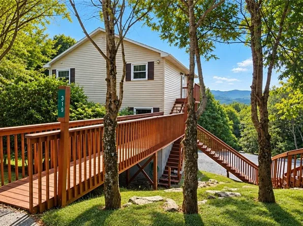 319 Pinnacle Ridge Road, Banner Elk, NC 28604