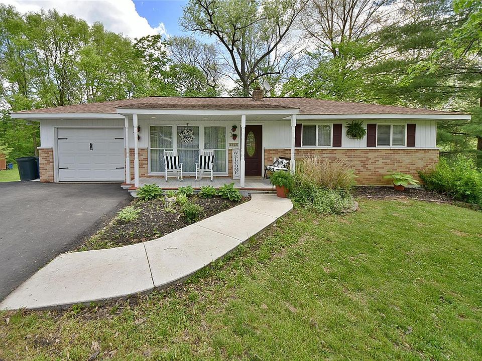 1st image of 3716 Meadow Dr