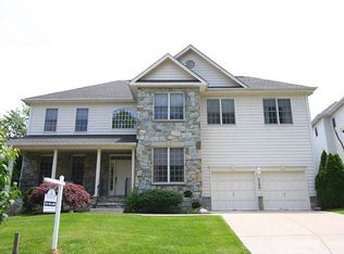 5200 Ridgefield Rd, Bethesda, MD 20816