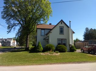 43 Elm St, Houlton, ME 04730
