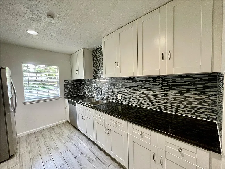 5375 Little John Ln — Photo 10