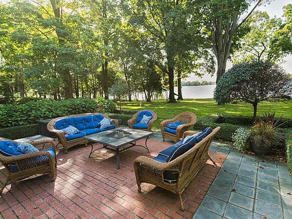 2nd image of 36829 Hollyhock Woods Dr