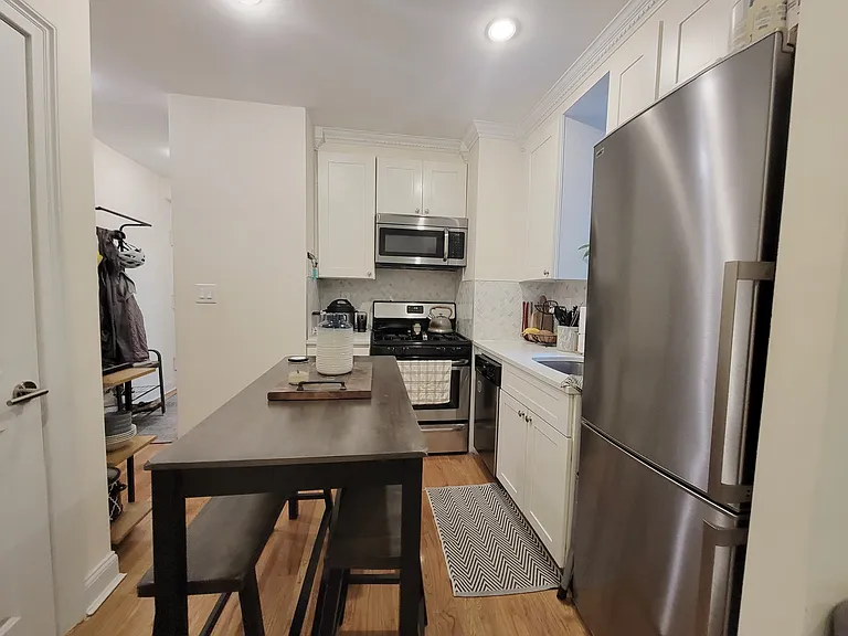 3143 Broadway #2B — Photo 2