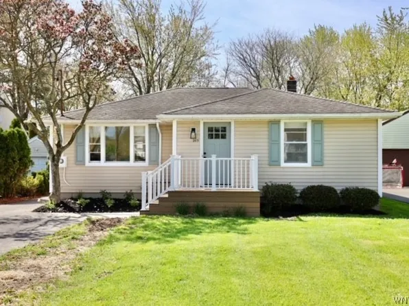 265 Akron St, Lockport, NY 14094