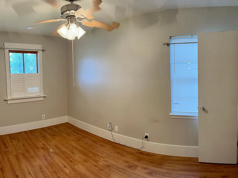 6800 Meadow Cir — Photo 9