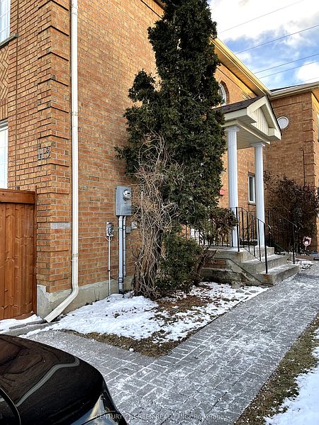 Brampton Townhouse for rent - 4 Bedrooms — photo 4