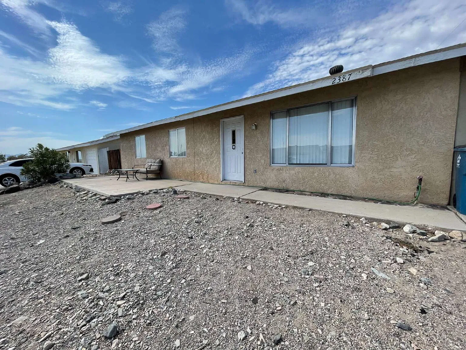 3 bed, 2.0 bath, 1056 sqft, $1,500 — Photo 2