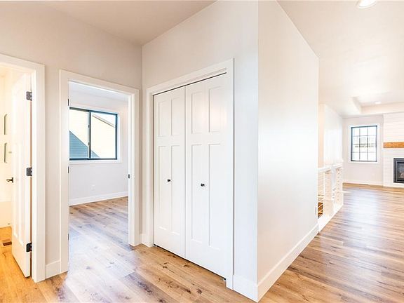 5th image of 1209 Daylight Ln