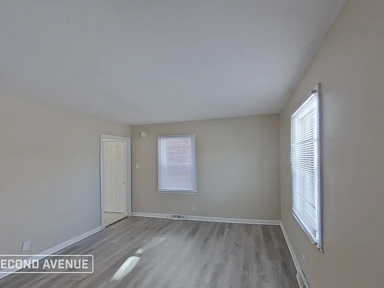 4772 Jefferson St — Photo 6