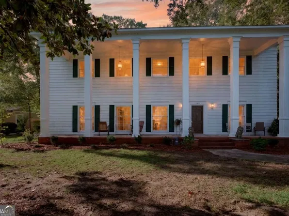 8607 Campbellton St, Douglasville, GA 30134
