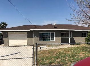 8968 Poplar Ave, Fontana, CA 92335