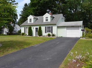1042 Outer Dr, Schenectady, NY 12303