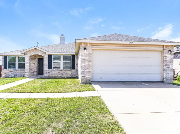 1505 Queen Annes Dr, Burleson, TX 76028