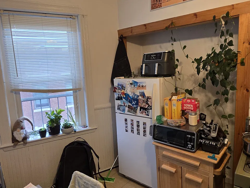 28 Charter St #7