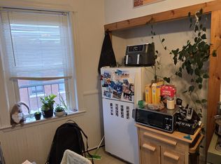 28 Charter St APT 7, Boston, MA 02113