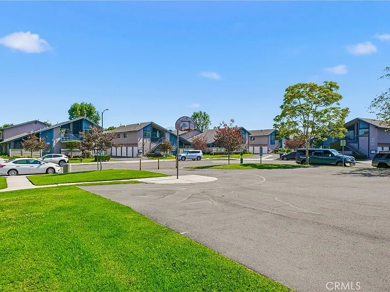 850 Windwood Dr — Photo 34