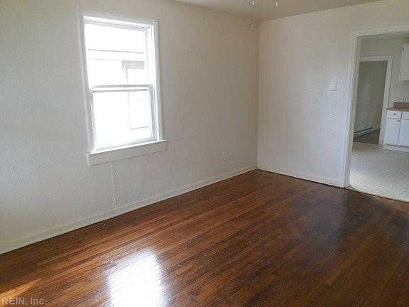 3rd image of 417 Brightwood Ave