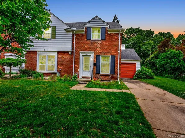 3871 Brewster St, Dearborn, MI 48120