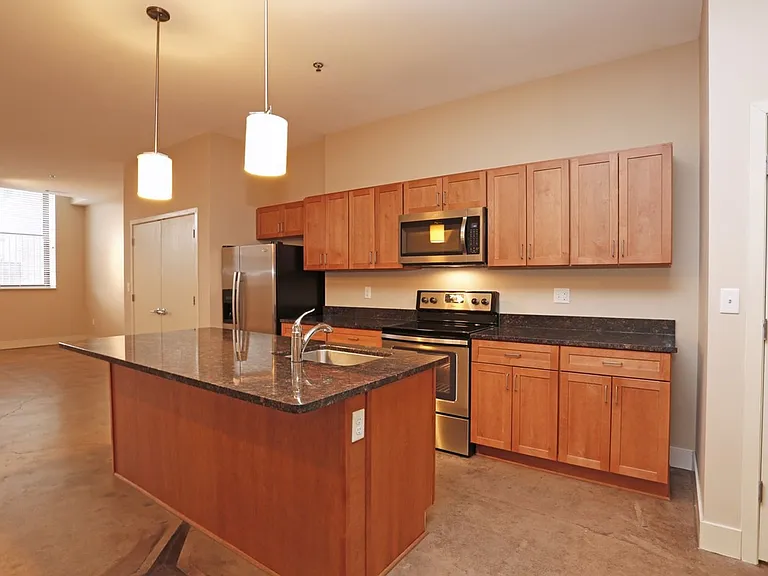 Fifth Avenue School Lofts — Photo 3