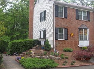 5612 Kirkham Ct, Springfield, VA 22151