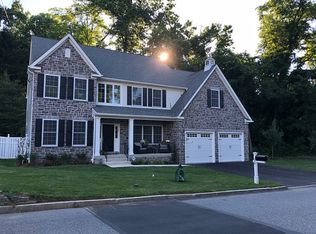 208 Mary Waters Ford Rd, Bala Cynwyd, PA 19004