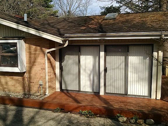 5th image of 3305 Lorraine Ave