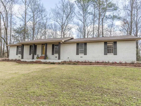 216 Bridle Path, Starkville, MS 39759