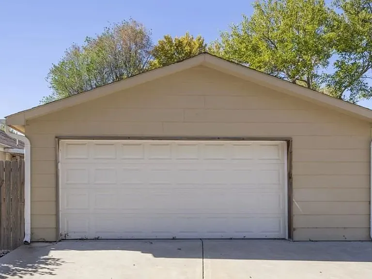 2656 E Grail St — Photo 13