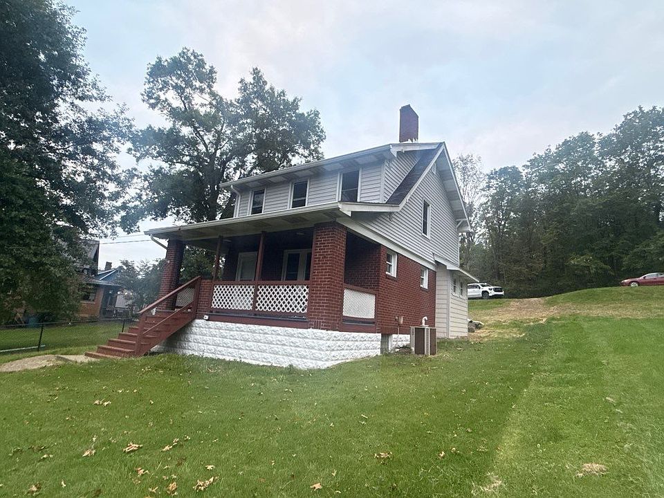 1st image of 110 Hidden Ln
