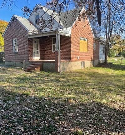 2nd image of 3507 Meadowside Rd