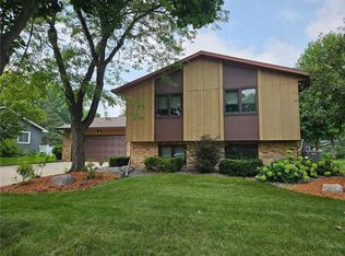 705 11 1/2 Ave SE, Willmar, MN 56201