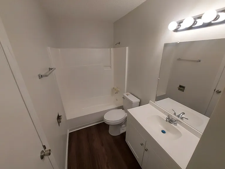 427 S Main St #5 — Photo 12